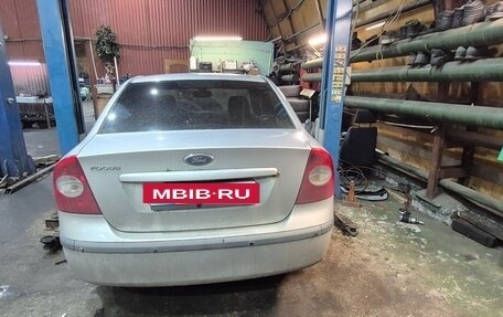 Ford Focus II рестайлинг, 2006 год, 120 000 рублей, 2 фотография