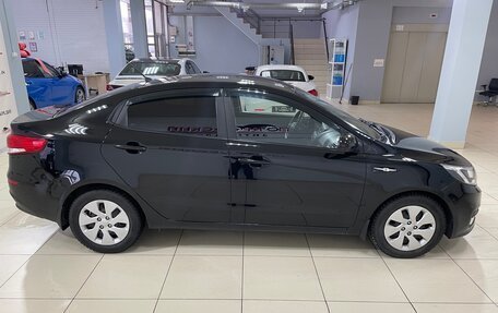 KIA Rio III рестайлинг, 2015 год, 990 000 рублей, 5 фотография