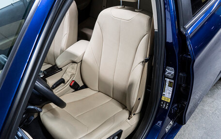 BMW 3 серия, 2018 год, 2 399 000 рублей, 14 фотография