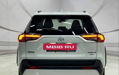 Toyota RAV4, 2025 год, 4 179 000 рублей, 8 фотография