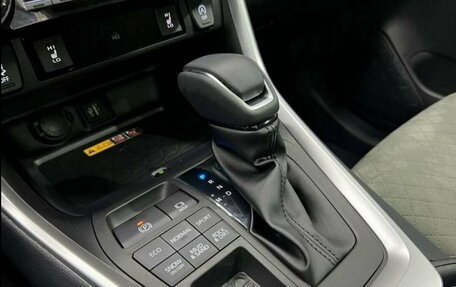 Toyota RAV4, 2025 год, 4 179 000 рублей, 18 фотография