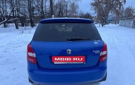 Skoda Fabia II, 2008 год, 380 000 рублей, 2 фотография