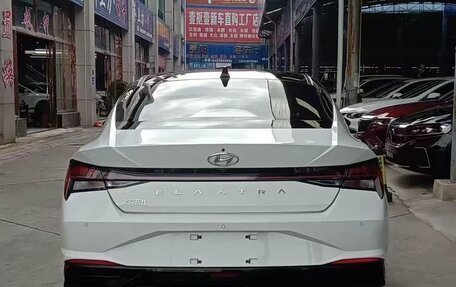 Hyundai Elantra, 2022 год, 1 295 000 рублей, 4 фотография