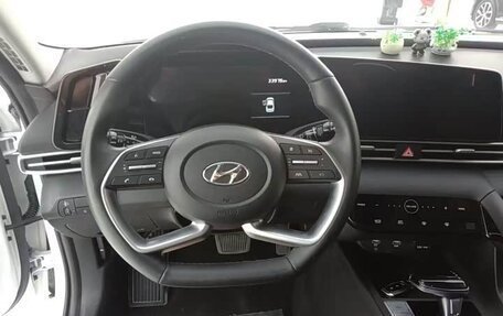 Hyundai Elantra, 2022 год, 1 295 000 рублей, 7 фотография