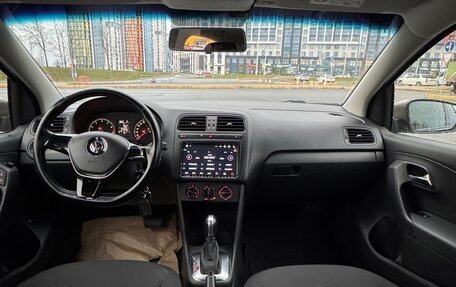 Volkswagen Polo VI (EU Market), 2015 год, 949 000 рублей, 6 фотография