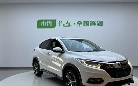 Honda Vezel, 2022 год, 1 620 000 рублей, 3 фотография