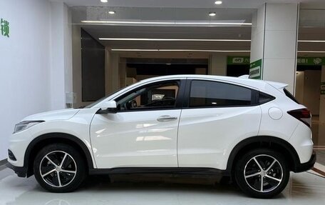 Honda Vezel, 2022 год, 1 620 000 рублей, 7 фотография
