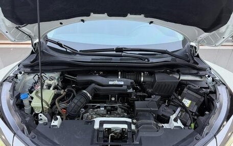 Honda Vezel, 2022 год, 1 620 000 рублей, 8 фотография