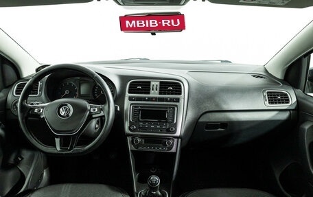 Volkswagen Polo VI (EU Market), 2016 год, 949 898 рублей, 13 фотография