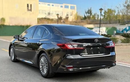 Toyota Camry, 2024 год, 3 650 000 рублей, 5 фотография