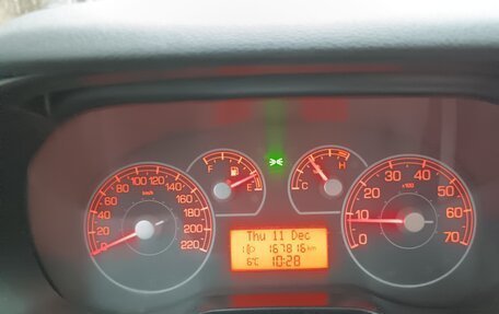 Fiat Punto III Punto Evo рестайлинг, 2007 год, 290 000 рублей, 10 фотография