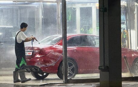 Mercedes-Benz C-Класс, 2017 год, 1 850 000 рублей, 13 фотография