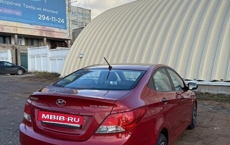 Hyundai Solaris II рестайлинг, 2014 год, 1 100 000 рублей, 3 фотография