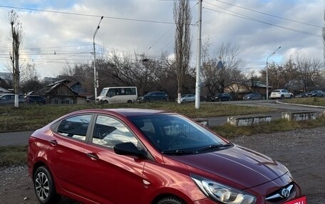 Hyundai Solaris II рестайлинг, 2014 год, 1 100 000 рублей, 6 фотография