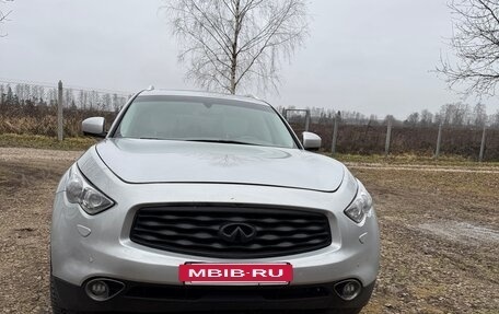 Infiniti FX II, 2010 год, 1 250 000 рублей, 3 фотография