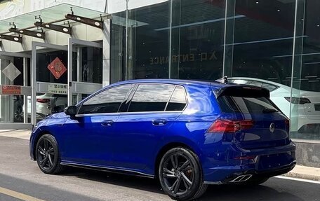 Volkswagen Golf VIII, 2021 год, 2 000 000 рублей, 3 фотография