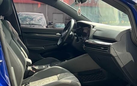 Volkswagen Golf VIII, 2021 год, 2 000 000 рублей, 12 фотография