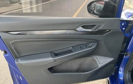 Volkswagen Golf VIII, 2021 год, 2 000 000 рублей, 19 фотография