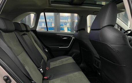 Toyota RAV4, 2025 год, 4 780 000 рублей, 23 фотография