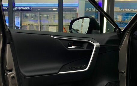 Toyota RAV4, 2025 год, 4 780 000 рублей, 15 фотография