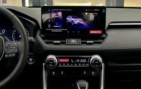 Toyota RAV4, 2025 год, 4 780 000 рублей, 19 фотография