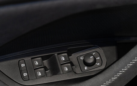 Skoda Kodiaq, 2025 год, 6 050 000 рублей, 18 фотография