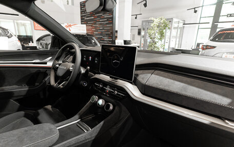 Skoda Kodiaq, 2025 год, 6 050 000 рублей, 36 фотография