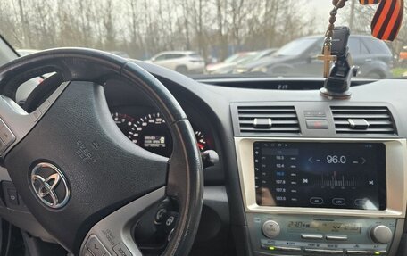 Toyota Camry, 2008 год, 1 050 000 рублей, 4 фотография