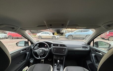 Volkswagen Tiguan II, 2019 год, 2 100 000 рублей, 5 фотография