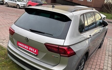 Volkswagen Tiguan II, 2019 год, 2 100 000 рублей, 3 фотография