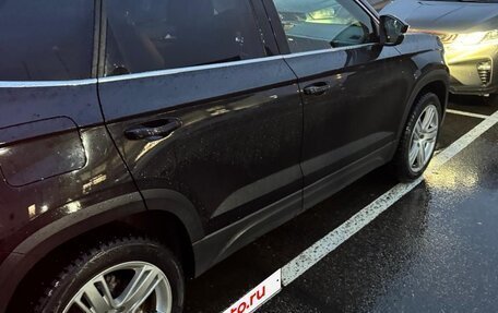 Volkswagen Taos, 2022 год, 2 500 000 рублей, 2 фотография