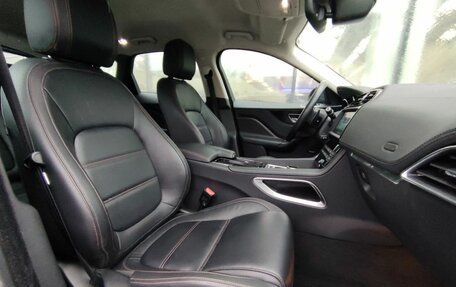 Jaguar F-Pace, 2020 год, 3 160 000 рублей, 10 фотография