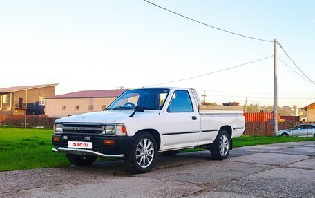 Toyota Hilux VI, 1991 год, 1 020 000 рублей, 2 фотография