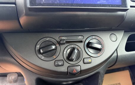 Nissan Note II рестайлинг, 2007 год, 400 000 рублей, 8 фотография