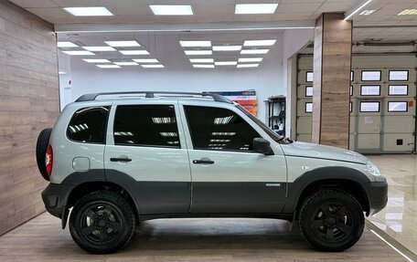 Chevrolet Niva I рестайлинг, 2015 год, 650 000 рублей, 3 фотография