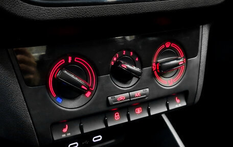 Volkswagen Polo VI (EU Market), 2021 год, 1 700 000 рублей, 24 фотография