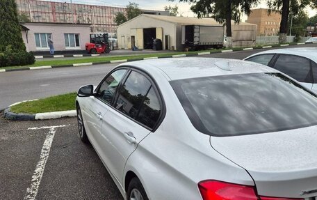 BMW 3 серия, 2016 год, 2 350 000 рублей, 3 фотография