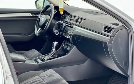 Skoda Superb III рестайлинг, 2015 год, 1 999 000 рублей, 30 фотография