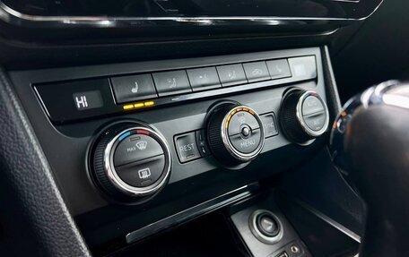 Skoda Superb III рестайлинг, 2015 год, 1 999 000 рублей, 39 фотография