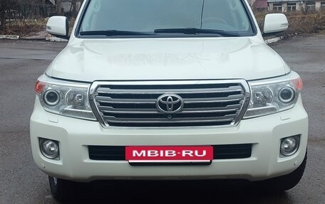 Toyota Land Cruiser 200, 2013 год, 3 500 000 рублей, 8 фотография