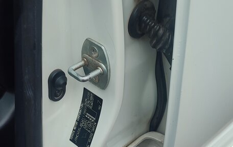 Toyota Land Cruiser 200, 2013 год, 3 500 000 рублей, 26 фотография