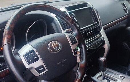 Toyota Land Cruiser 200, 2013 год, 3 500 000 рублей, 25 фотография