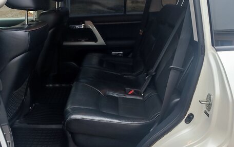 Toyota Land Cruiser 200, 2013 год, 3 500 000 рублей, 28 фотография