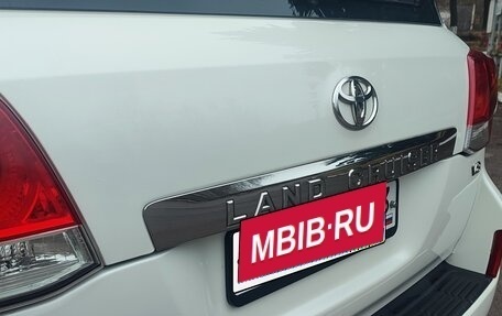 Toyota Land Cruiser 200, 2013 год, 3 500 000 рублей, 38 фотография