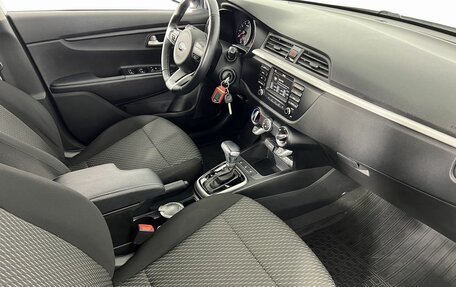 KIA Rio IV, 2019 год, 1 700 000 рублей, 13 фотография