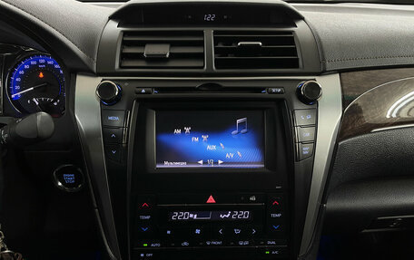 Toyota Camry, 2018 год, 2 050 000 рублей, 7 фотография