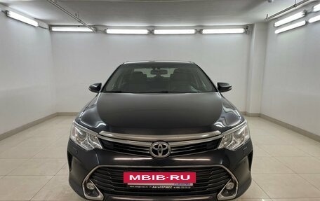 Toyota Camry, 2018 год, 2 050 000 рублей, 2 фотография