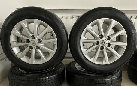 Toyota Camry, 2018 год, 2 050 000 рублей, 15 фотография