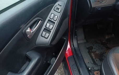 Hyundai ix35 I рестайлинг, 2013 год, 1 250 000 рублей, 17 фотография