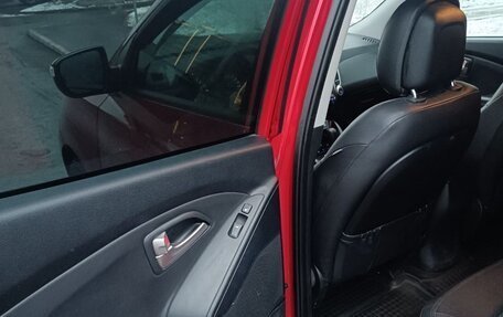 Hyundai ix35 I рестайлинг, 2013 год, 1 250 000 рублей, 18 фотография